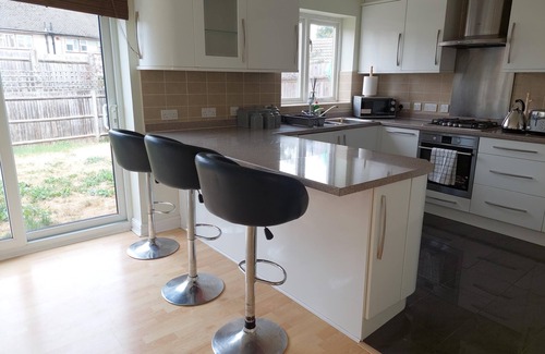 Eltham South House | Esther's Delight Homestay