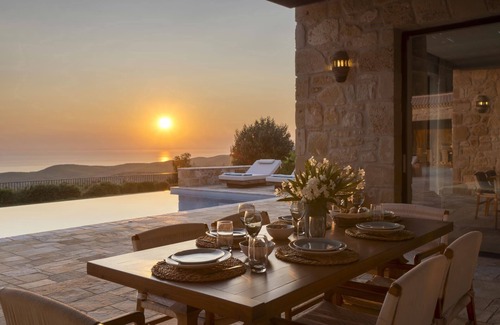 Maries Villa | Estrella - Two Bedroom Villa, Sleeps 4