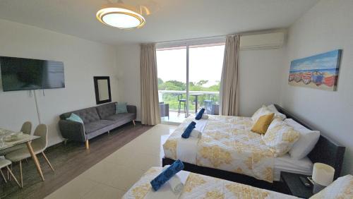 Playa Blanca Apartment | Estudio Espacioso con Vista al Mar