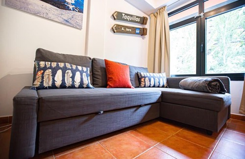Pradollano Apartment | Estudio Jara, Gorbea 2 pax