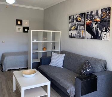 Torremolinos City Centre Apartment | Estudio KATERINA