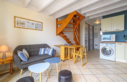 Etel Apartment | Étel - 3-room duplex with pool, parking and balcony 600m from the beach