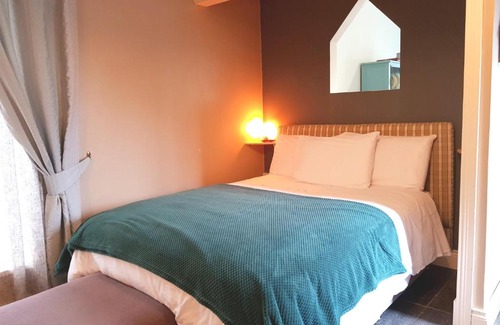 Killarney House | Ethan Cottage