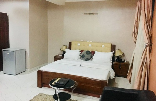 Ikotun Hotel | Euc Demodern Hotel & Suites