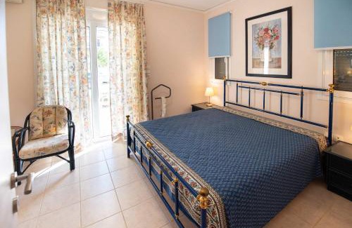 Kato Diminio House | Eugenias Getaway by the Sea - Diminio Escape