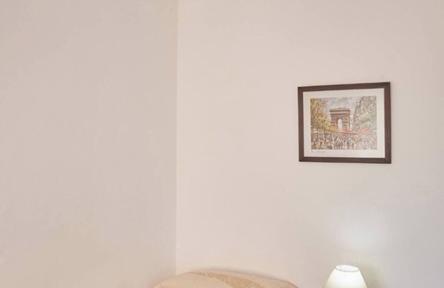 Miramar Apartment | Eulalia Individual: Confort standar