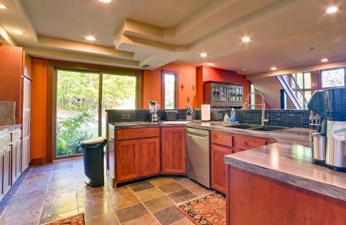 Charlevoix House | European Style Villa: