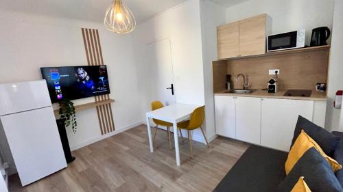 Quartier Chorier-Berriat Apartment | Europole 1 Gare de Grenoble & Centre Ville