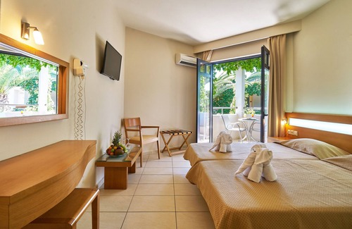 Adelianos Kampos Hotel | Eva Bay Hotel On The Beach Adults Only