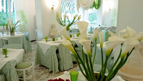 Sanremo Hotel | Eveline Portosole Hotel