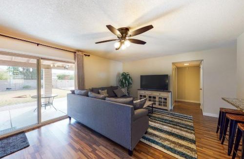 North Mountain House | Everlasting Phoenix