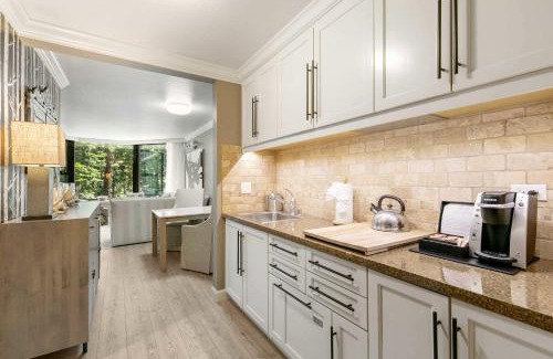 Olympic Valley House | Everline Resort and Spa 1BR Suite with Fireplace