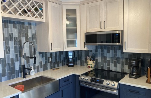 Sarasota County Condo | EVERYTHING IS JUST BEACHY
