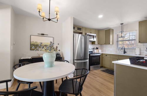Northeast South Bend House | EVERYTHING NEW 5 Bedroom > 1.5 Miles from ND – Perfect for Groups & Game Days!