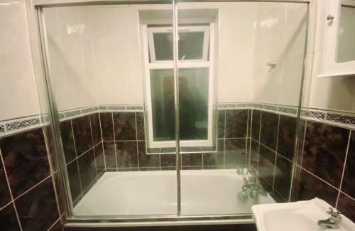 Gravesend Apartment | Evo Green Gravesend 2 bed Apartment - 2 mins STN Town Centre