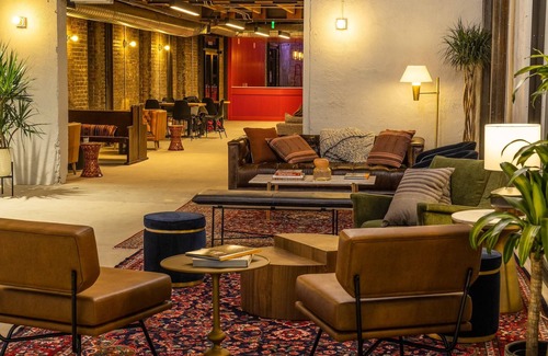 People's Freeway Hotel | evo Hotel, Boulder Room w/2 Queens, Free Parking & Dog-friendly