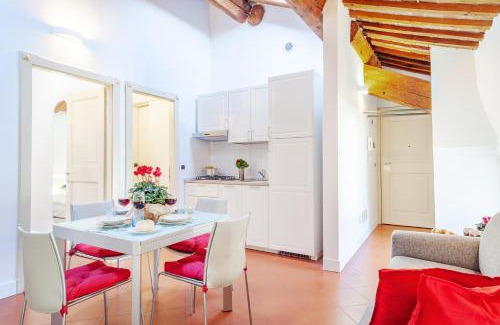 Ferrara Apartment | Ex Tribunale Palazzo Bentivoglio Apartment