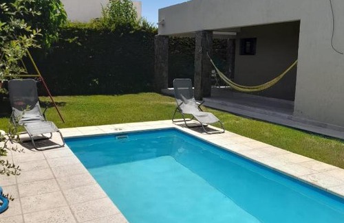 Maipu House | excelente casa con pileta