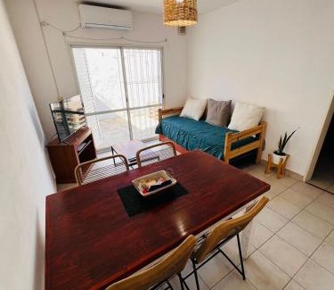 Junin Apartment | Excelente Ubicación con Patio y Parrilla Departamento Luminoso y con Desayuno