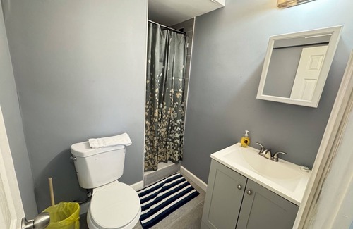 Anacostia Apartment | Excellent 2BR Apartment near Trasnsportation