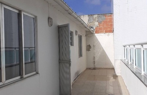 Cabo Frio Apartment | Excellent apartment building with pool, sauna, garage, terrace.