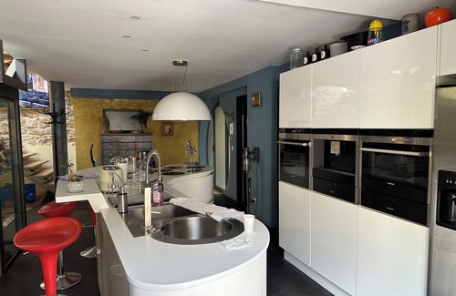 Lunel House | Exceptional 4-bedroom loft with pool near Montpellier and beaches
