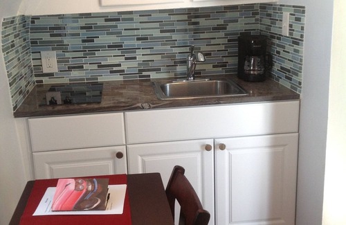 City Park West Apartment | Exceptional! Must See! Sunny Studio Top Location, Private Balcony