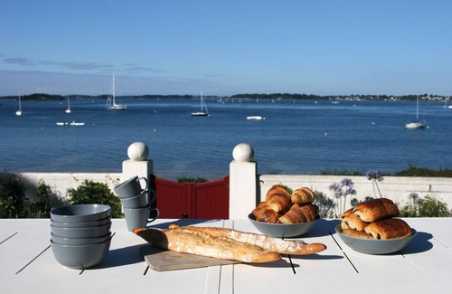 Ile-aux-Moines Villa | Exceptional villa feet in water, comfort, and exceptional view website