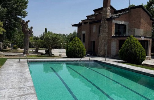 Fuente el Saz de Jarama Villa | Exclusive Villa Madrid Garden Bbq Pool Wifi