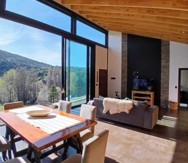 San Martin de los Andes House | Exclusiva Casa de Categoría a Estrenar en Barrio Privado de San Martin de los Andes
