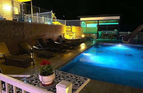 Indian Point Villa | Exclusive 3b/3b Poolside with Hot Tub, Game Room 3 min. SDC,15 min to Branson!