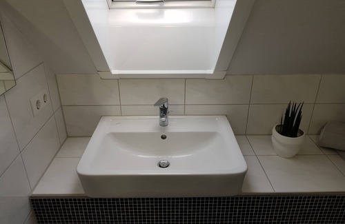 Nonnenhorn Apartment | Exclusive 4 room non-smoking apartment (100sqm) max. 4 persons with bathing beach