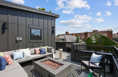 Franklin Park House | Exclusive, Luxury Retreat in Columbus, Hot Tub, Rooftop Deck, Sleeps 12