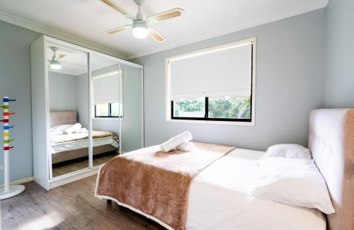 Mount Hunter House | Exclusive Manor Retreat Farm Stay Pool 5BD