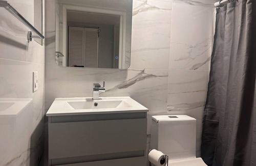 Country Club Apartment | Exclusive Miami Studio Pool Beaches