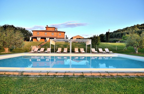 Certaldo Villa | Exclusive panoramic villa with private pool between Florence and Siena.