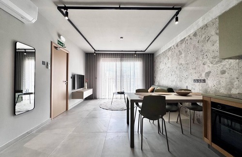 Madliena Apartment | Exclusive Retreat off the Seafront Promenade