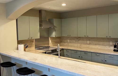 Salt Lake Mountain Resorts Condo | Exclusive Ski in - Ski Out Penthouse.