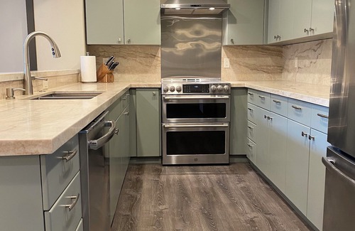 Salt Lake Mountain Resorts Condo | Exclusive Ski in - Ski Out Penthouse.