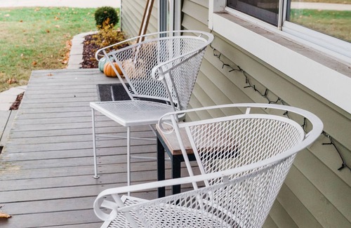 Midland House | Exclusive Spread | 3 Miles to Downtown | Sleeps 5