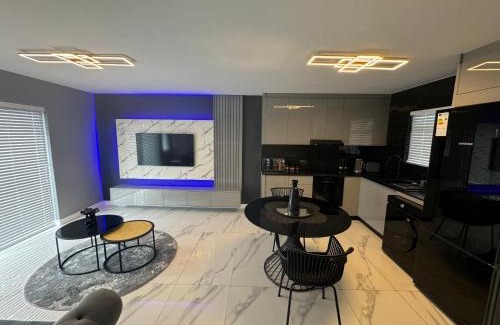 Century City Apartment | Exclusive Ultra-Luxury A Cut Above Apartments Century City by Vvip Bookings