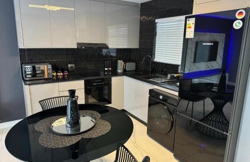 Century City Apartment | Exclusive Ultra-Luxury A Cut Above Apartments Century City by Vvip Bookings