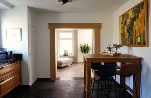 Baarlo Villa | Exclusive vacation villa next to castle d'Erp with spacious private garden and barrel sauna
