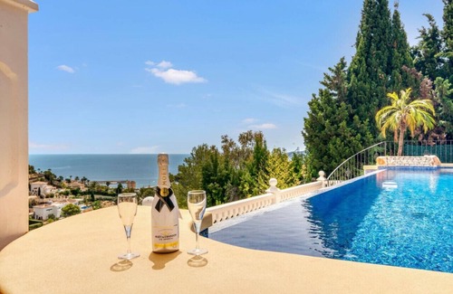 Aduanas House | Exclusive Villa With Panoramic Sea Views