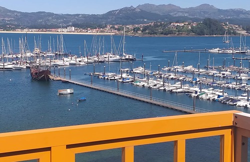 Baiona Old Town Apartment | Exclusivo Ático Baiona Carabela Pinta
