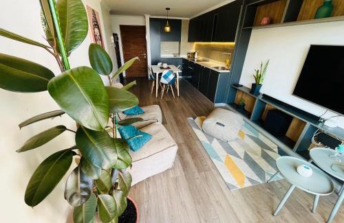 Los Angeles Apartment | Exclusivo Departamento Equipado Estacionamiento Privado 2D-2B con Excelente ubicación en Los Ángeles
