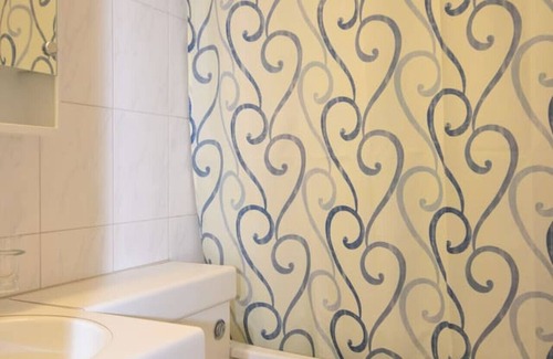 District 6 Apartment | Executive Studio - Crown 12