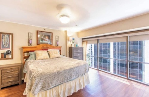 Downtown Honolulu Hotel | ExecutiveUnit ocean view-freeWIFI heated Olympic size pool-jacuzzi-heart of town