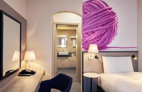 Exeter Hotel | Exeter Rougemont Hotel by Sunday