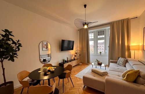 Hauptbahnhof Apartment | Exklusives Studioapartment im Herzen Saarbrückens